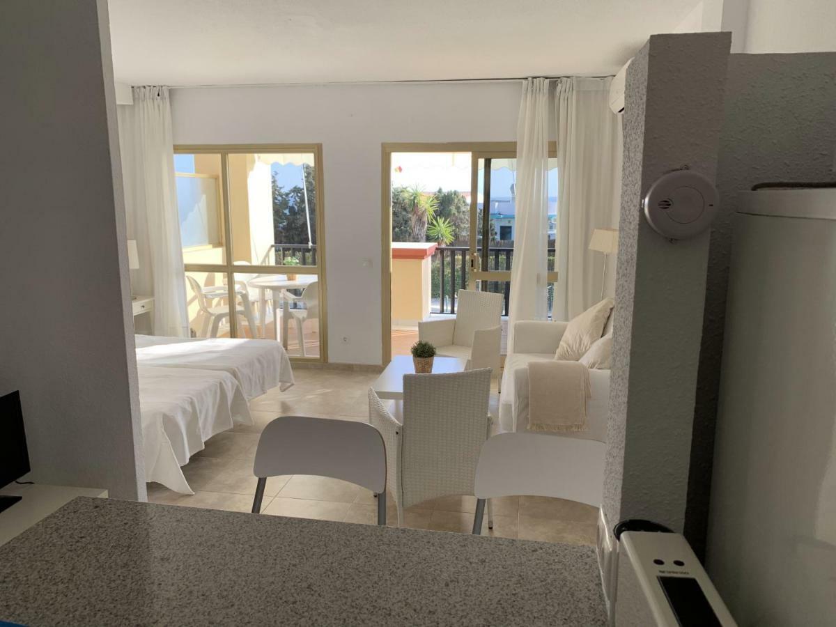 Estudio Primera Linea 50 Mtrs Playa. Fibra 600Mb Marbella Exterior photo