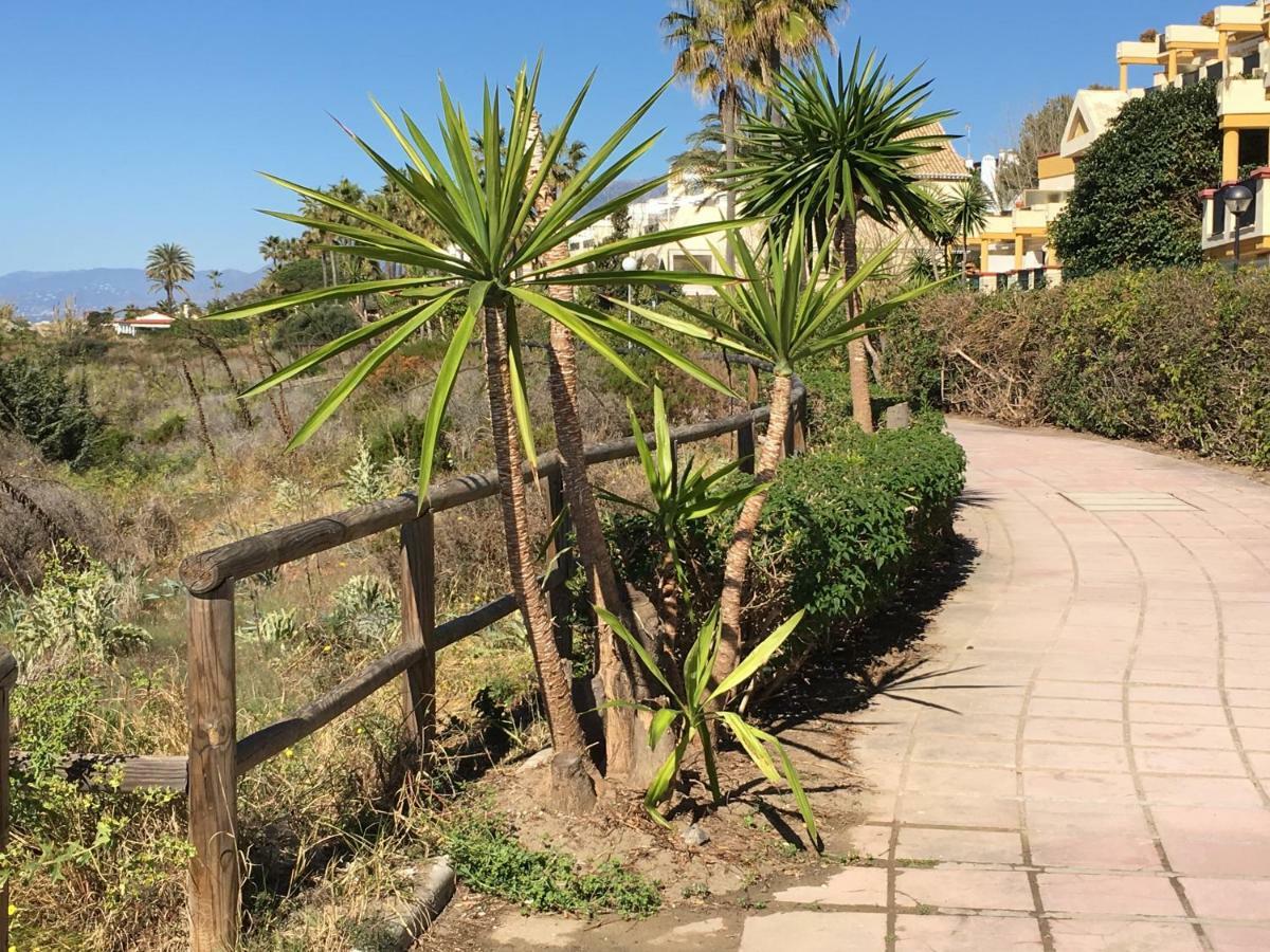 Estudio Primera Linea 50 Mtrs Playa. Fibra 600Mb Marbella Exterior photo